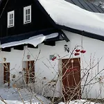 Rozpravkovy Domcek Zvoncek *