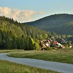 Rozpravkovy Domcek Zvoncek *