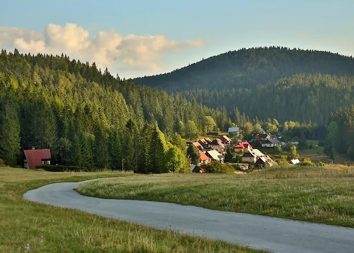 Rozpravkovy Domcek Zvoncek *
